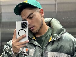 MikeeScooth